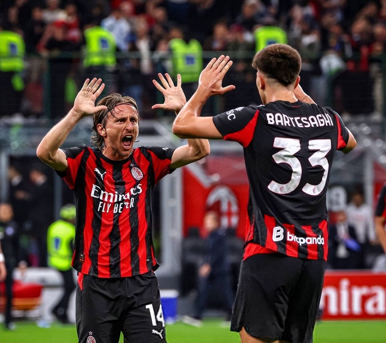 奥古斯托：蒂特是我经历过的最伟大教练，他能防守也能进攻