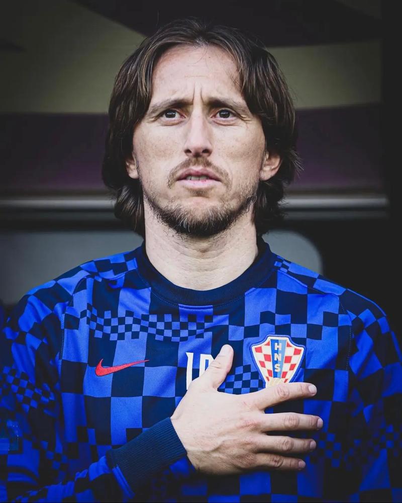 意著名足球经纪人：萨内在加拉塔萨雷能成为领袖，他水准很高